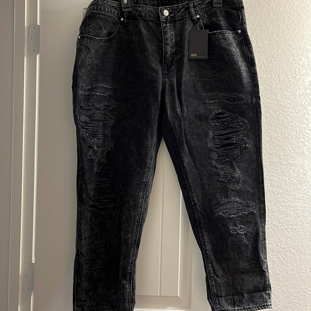 Distressed Jean